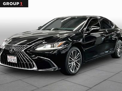 Used 2024 Lexus ES 300h w/ Premium Package