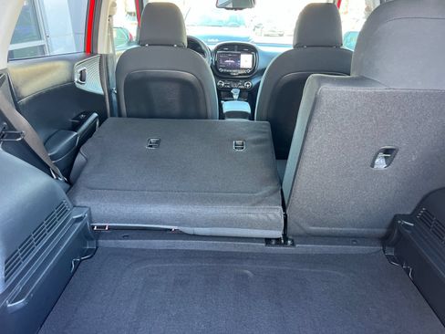 Certified 2023 Kia Soul S FWD image 14