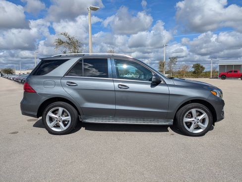 Used 2017 Mercedes-Benz GLE 350 image 4