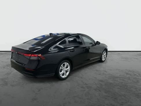 Used 2025 Honda Accord LX image 4