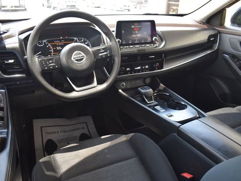 Used 2021 Nissan Rogue SV FWD image 30