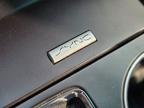 Used 2016 Ford Explorer XLT w/ Equipment Group 202A image 39