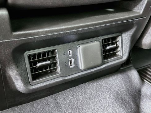 Used 2025 Chevrolet Silverado 1500 LT AWD/4WD image 25