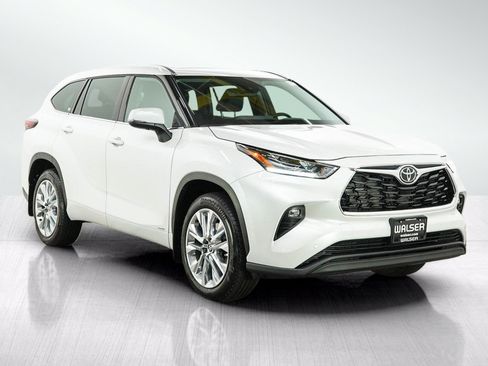 Used 2026 Toyota Highlander Limited AWD/4WD image 7
