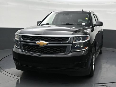 Used 2018 Chevrolet Suburban LT RWD image 9