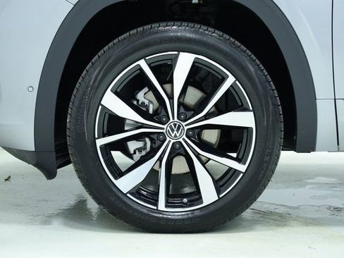 New 2026 Volkswagen Atlas SEL Premium R-Line AWD/4WD image 8