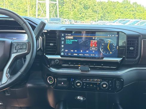 Used 2025 Chevrolet Silverado 3500 High Country w/ High Country Premium Package AWD/4WD image 16