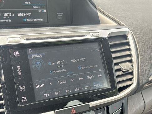 Used 2016 Honda Accord EX-L image 26