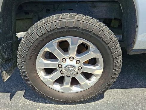 Used 2023 RAM 2500 Laramie AWD/4WD image 7