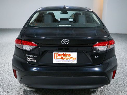 Used 2024 Toyota Corolla LE FWD image 8