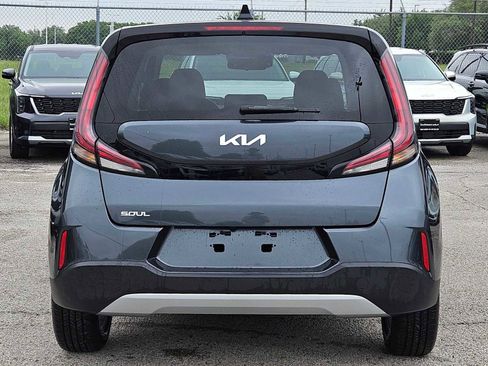 Used 2025 Kia Soul LX image 5