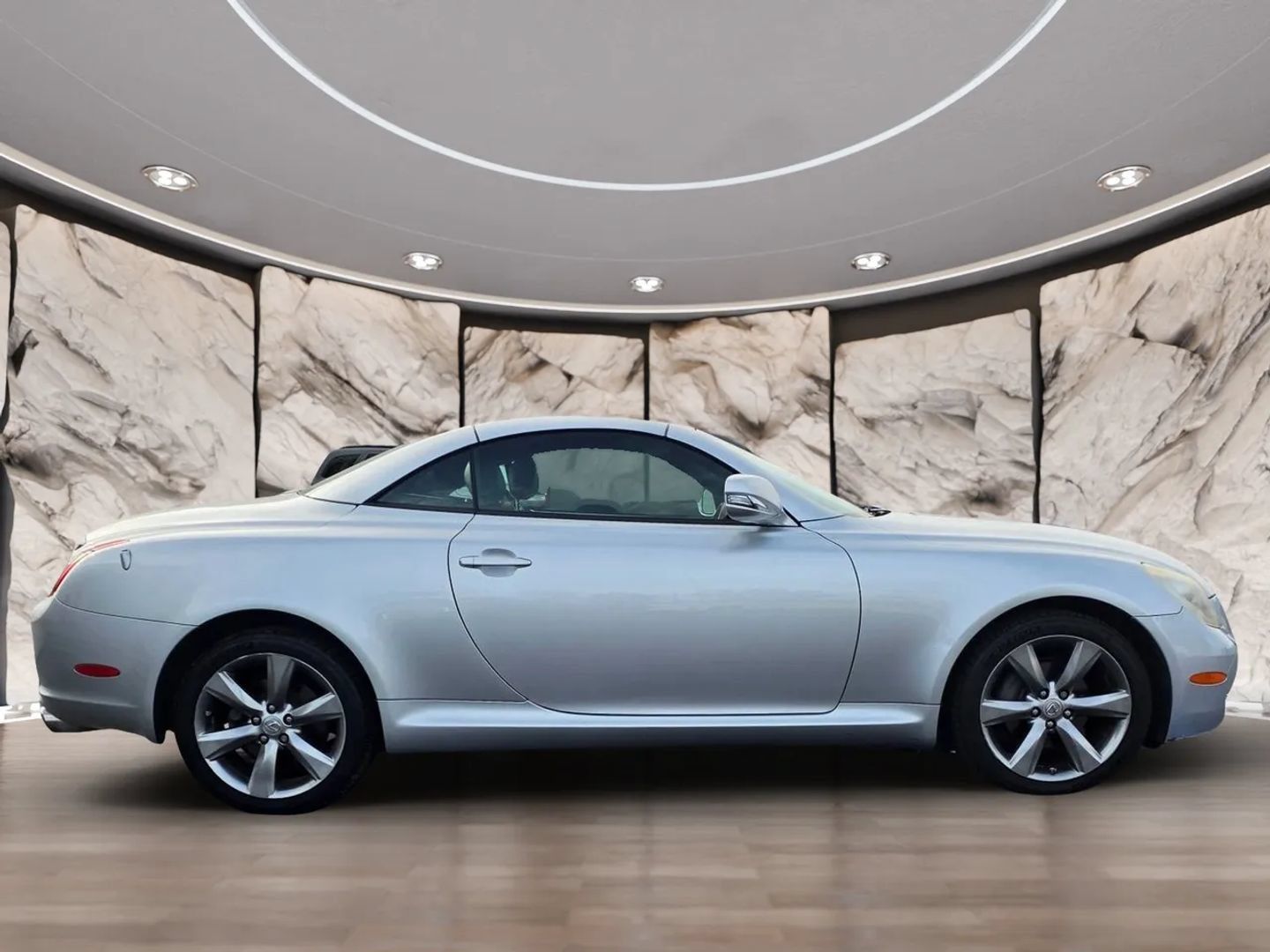 Used 2010 Lexus SC 430 Convertible RWD image 10