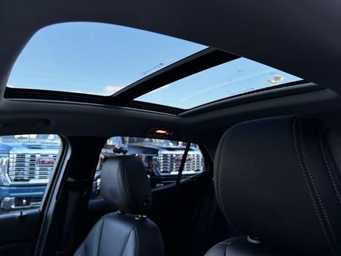 Used 2023 Buick Encore GX Essence w/ Experience Buick Package image 15