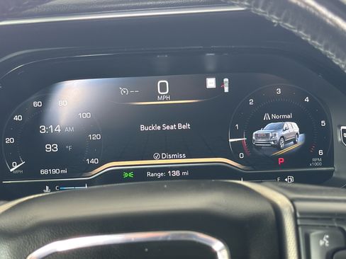 Used 2022 GMC Yukon XL Denali RWD image 32