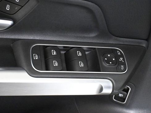 New 2026 Mercedes-Benz GLB 250 4MATIC image 30