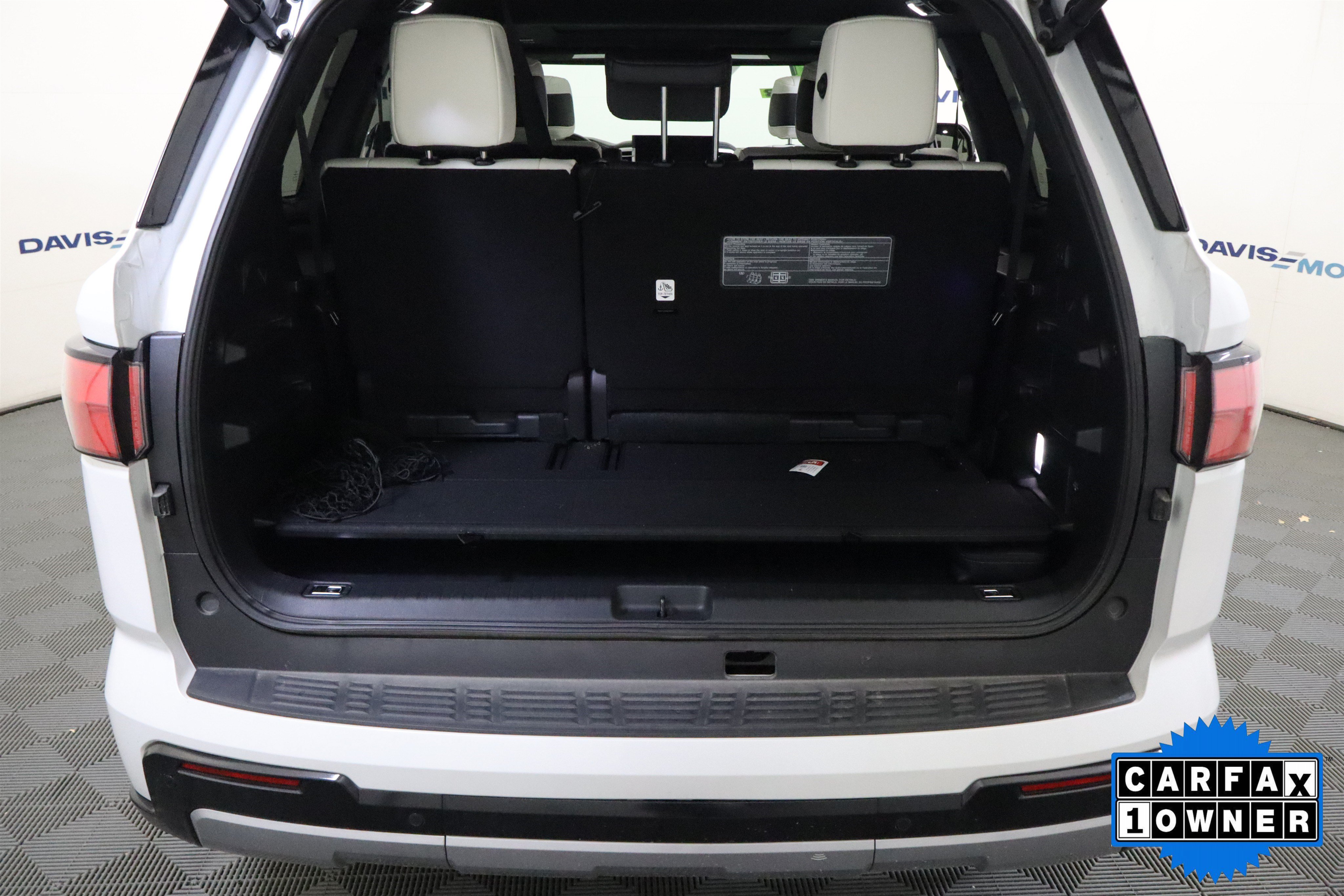 Used 2024 Toyota Sequoia Capstone AWD/4WD image 9