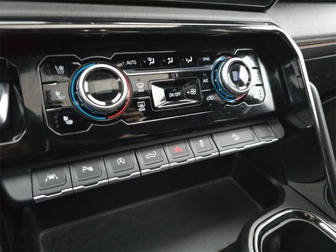 Used 2023 GMC Sierra 1500 AT4 w/ Technology Package image 27