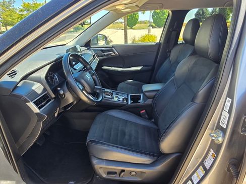 Used 2024 Mitsubishi Outlander SE AWD/4WD image 13