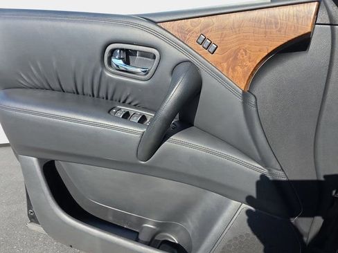 Used 2024 Nissan Armada SL image 26