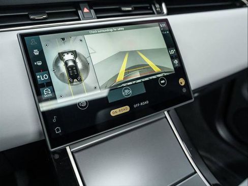 New 2026 Land Rover Range Rover Evoque S image 16