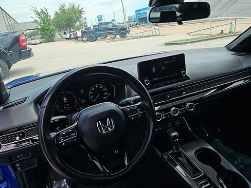 Used 2023 Honda Civic Sport image 16