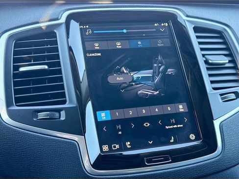 Used 2024 Volvo XC90 B5 Core w/ Climate Package image 34