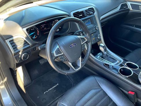 Used 2013 Ford Fusion SE image 16
