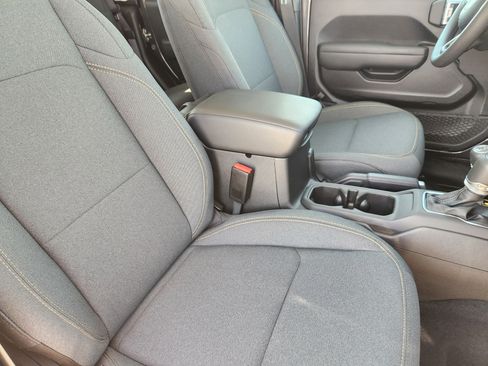 New 2025 Jeep Gladiator Nighthawk image 10