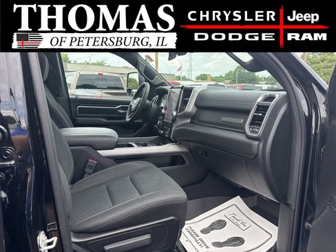 Used 2025 RAM 1500 Big Horn AWD/4WD image 33