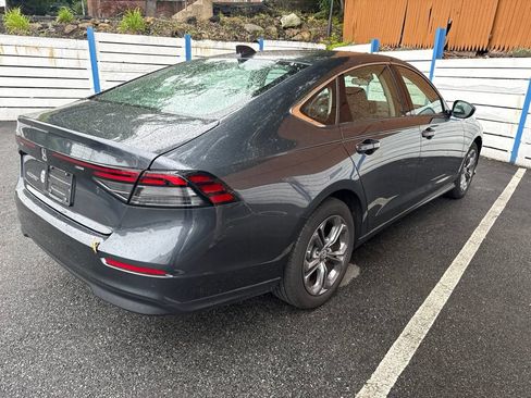 Used 2023 Honda Accord EX image 4