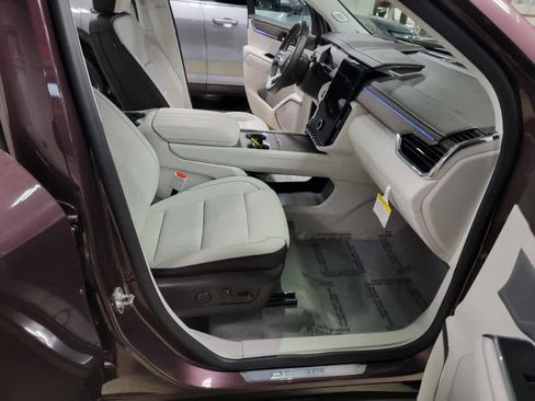 Certified 2024 GMC Acadia Denali w/ Super Cruise Package image 10