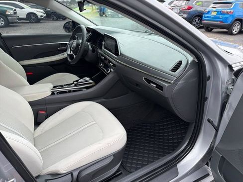Used 2023 Hyundai Sonata SEL FWD image 5