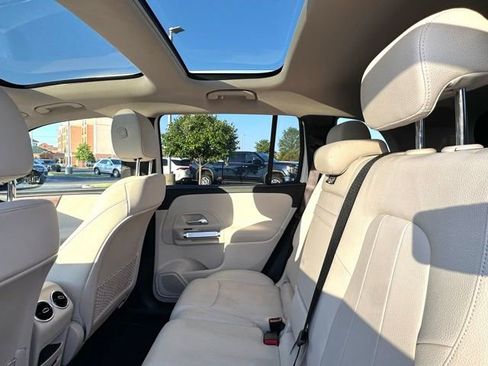 Certified 2022 Mercedes-Benz GLB 250 4MATIC image 18