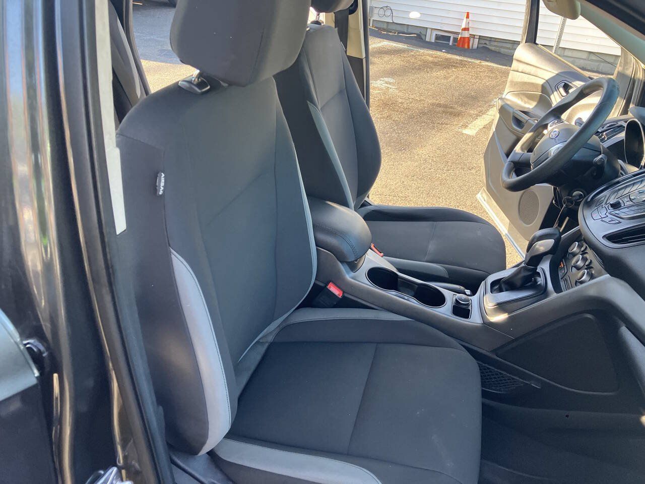 Used 2015 Ford Escape S FWD image 32