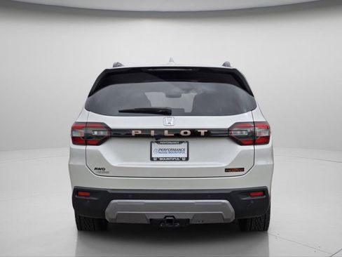 New 2026 Honda Pilot TrailSport image 9