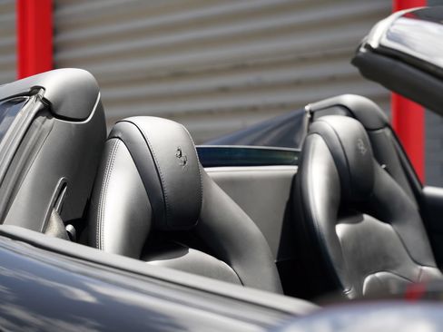 Used 2016 Ferrari 488 Spider RWD image 13