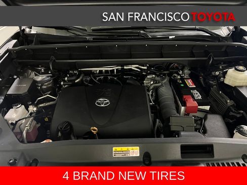 Used 2022 Toyota Highlander Platinum AWD/4WD image 42