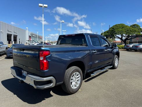 Used 2020 Chevrolet Silverado 1500 LTZ w/ Z71 Off-Road Package AWD/4WD image 3