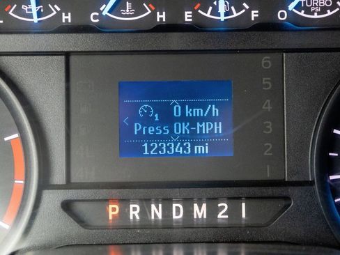 Used 2017 Ford F550 4x4 Crew Cab Super Duty image 15