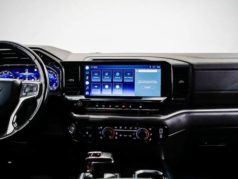 Used 2022 Chevrolet Silverado 1500 LTZ image 12