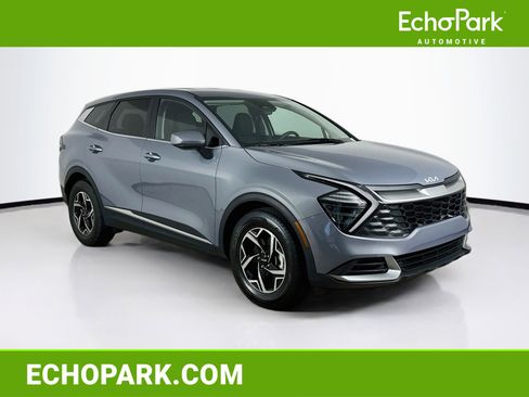 Used 2025 Kia Sportage LX FWD image 1