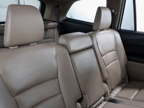Used 2022 Honda Pilot EX-L image 29