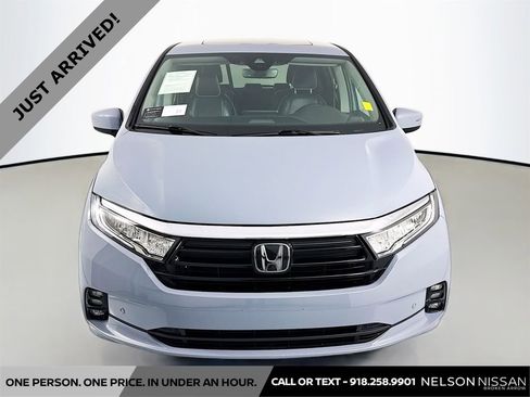 Used 2024 Honda Odyssey Elite image 2