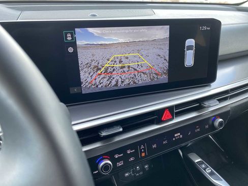 Used 2024 Kia Sorento S w/ Panoramic Sunroof Package image 28