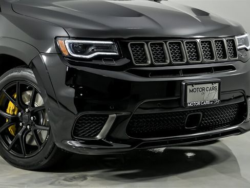 Used 2018 Jeep Grand Cherokee Trackhawk w/ Trailer Tow Group IV AWD/4WD image 2