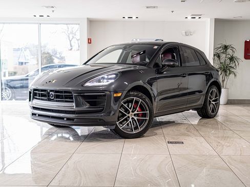 Used 2023 Porsche Macan S image 1