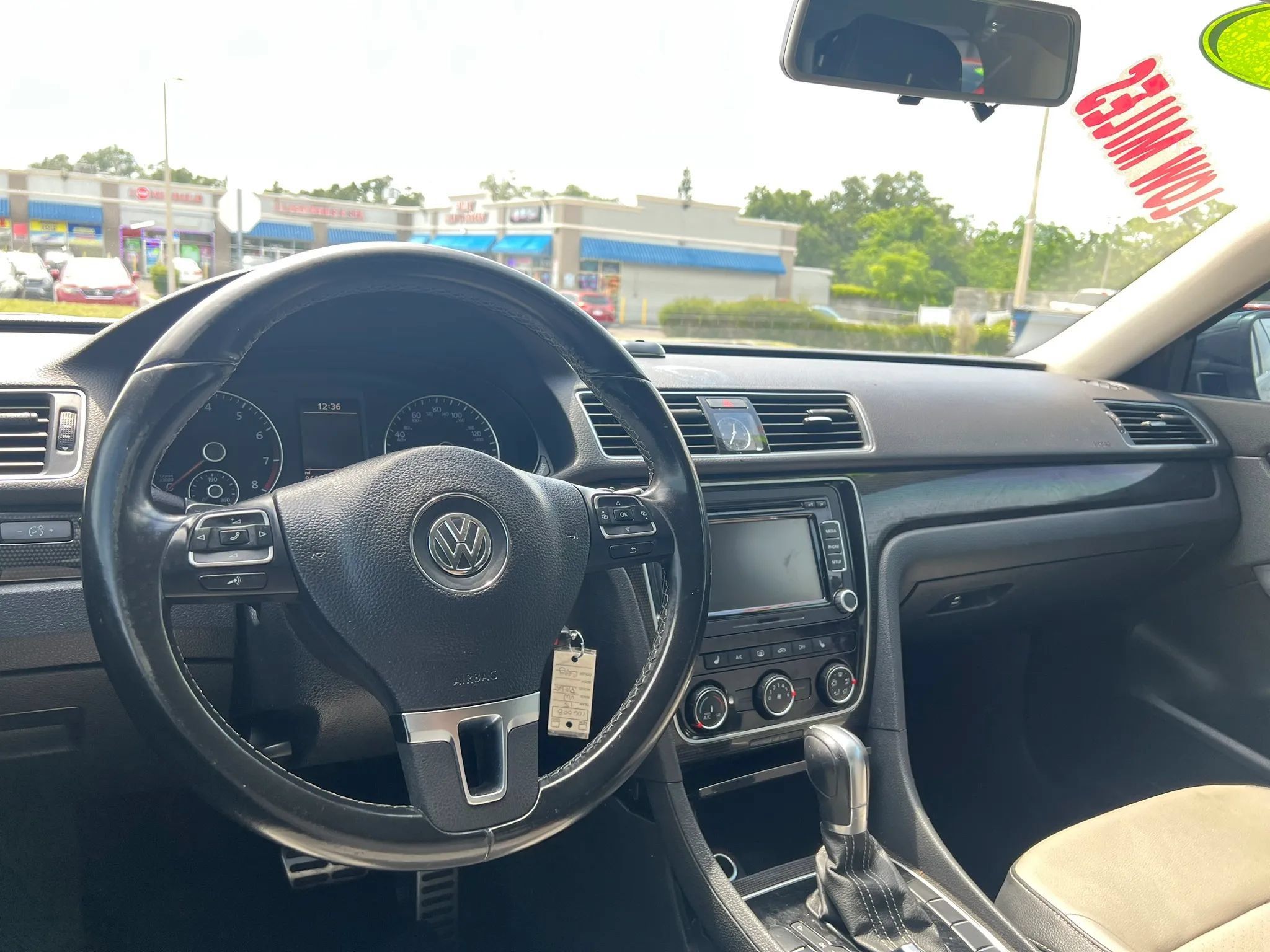 Used 2015 Volkswagen Passat 1.8T Sport FWD image 12