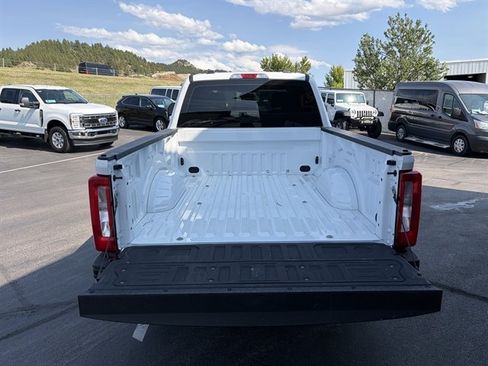 Used 2024 Ford F250 XL AWD/4WD image 10