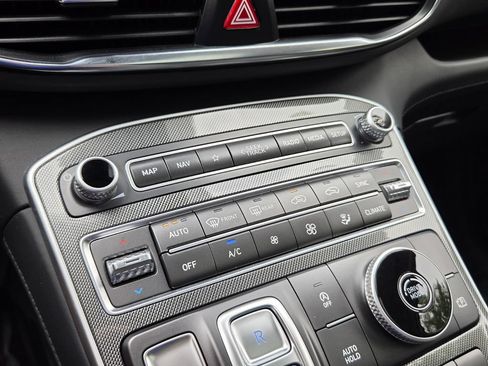 Used 2023 Hyundai Santa Fe SEL w/ Premium Package FWD image 22