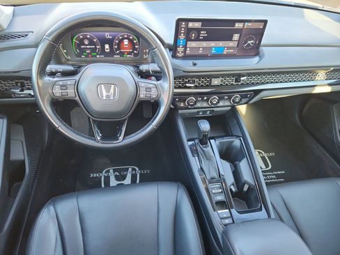 Used 2023 Honda Accord EX-L image 8